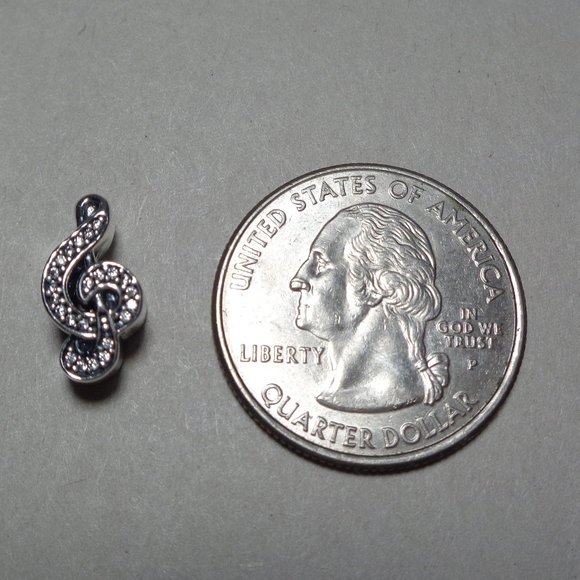 Pandora TREBLE CLEF MUSIC 791381CZ Silver Cubic Zirconia Crystals New Charm - Picture 3 of 14